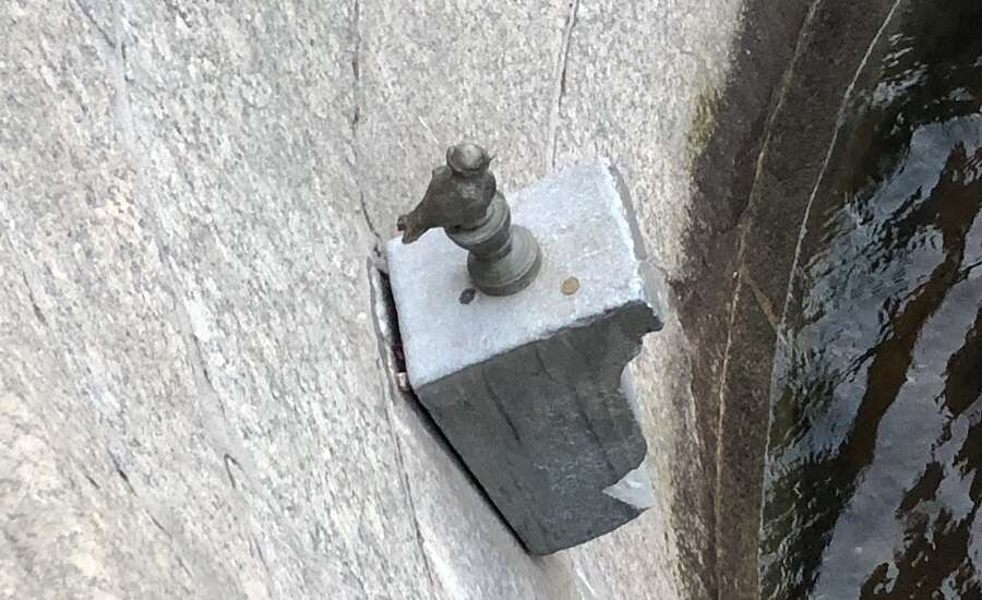 Chizhik-Pyzhik in St. Petersburg